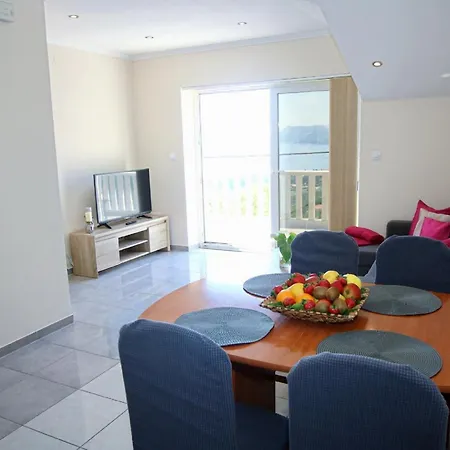 Apartment Mi&ni Cavtat
