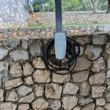 Mi&ni Cavtat