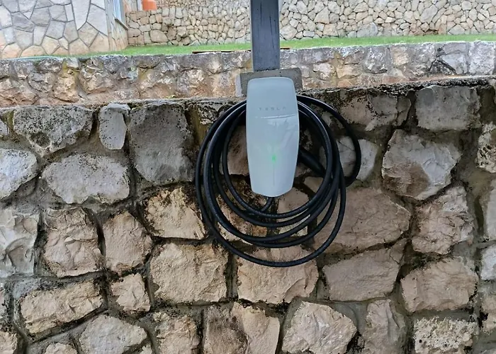 Mi&ni Cavtat